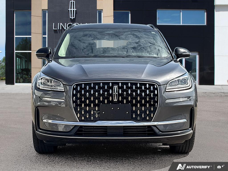 USED 2026 Lincoln Corsair Reserve - Asher Grey Metallic Clearcoat Exterior / EBONY, PREMIUM LEATHER-TRIMMED HEATED/VENTILATED CAPTAIN'S CHAIR Interior - $57,077 - Stock #EP4718 - VIN 5LMCJ2DA1TUL00077 - Photo 2