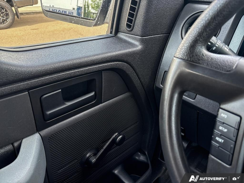 USED 2013 Ford F-150 XL - White Exterior / UNKNOWN Interior - $22,997 - Stock #EP4727 - VIN 1FTMF1CMXDFC30071 - Photo 17