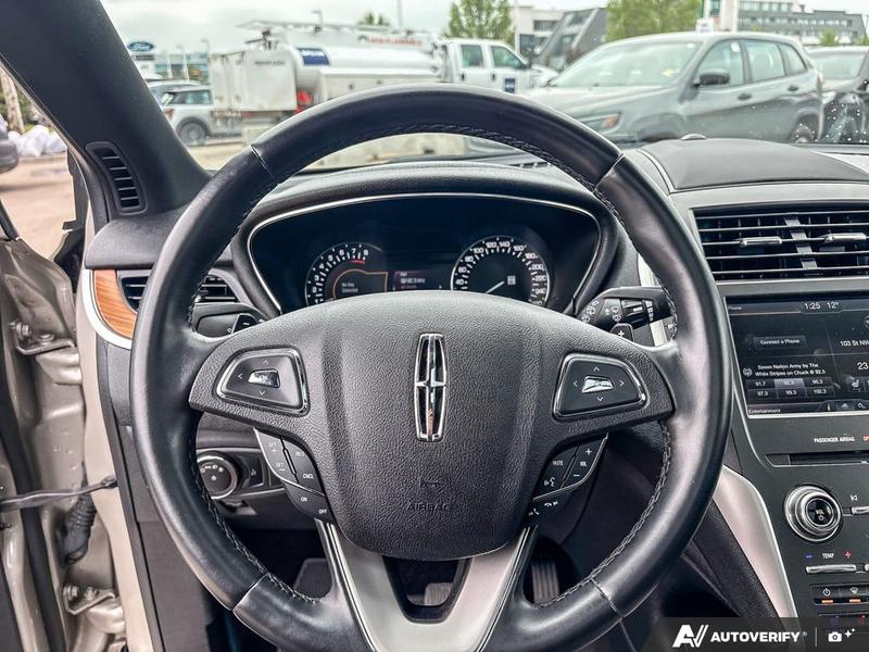 USED 2015 Lincoln MKC Reserve - Beige Exterior / UNKNOWN Interior - $20,988 - Stock #E50831A - VIN 5LMCJ2A99FUJ13961 - Photo 14
