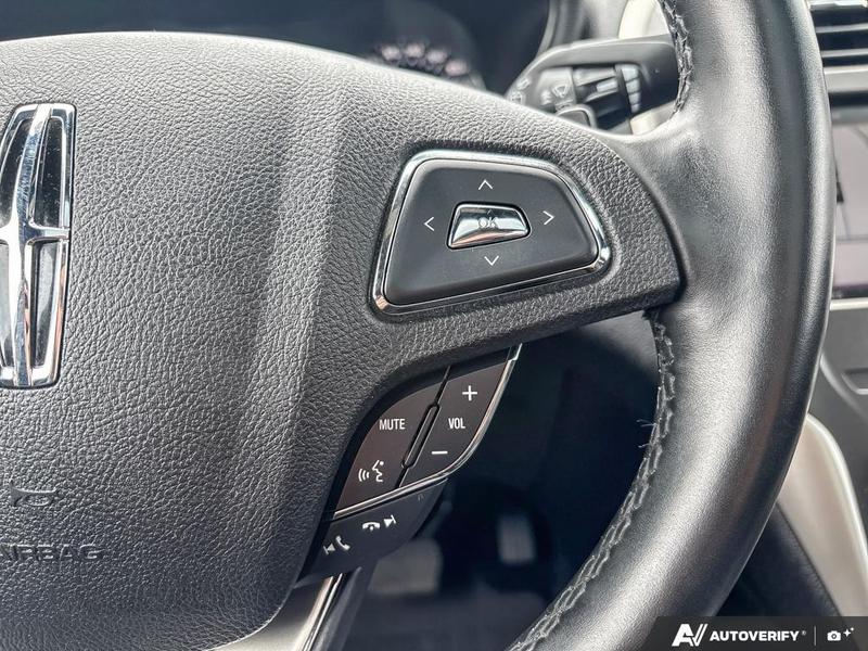 USED 2015 Lincoln MKC Reserve - Beige Exterior / UNKNOWN Interior - $20,988 - Stock #E50831A - VIN 5LMCJ2A99FUJ13961 - Photo 16