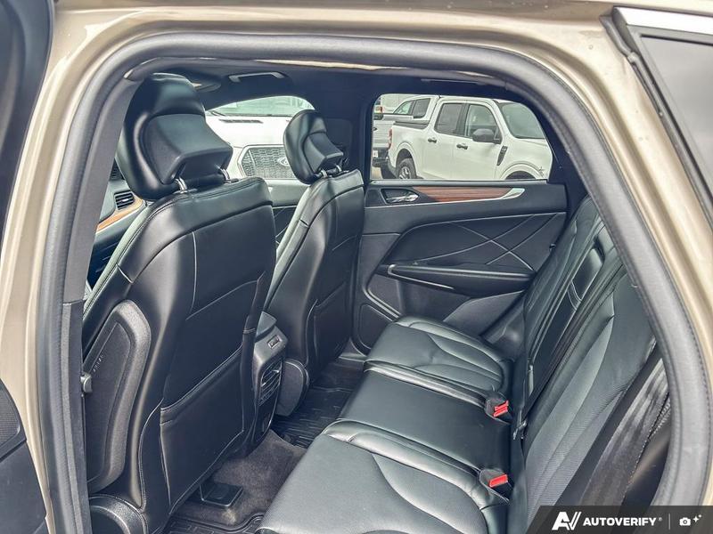USED 2015 Lincoln MKC Reserve - Beige Exterior / UNKNOWN Interior - $20,988 - Stock #E50831A - VIN 5LMCJ2A99FUJ13961 - Photo 23