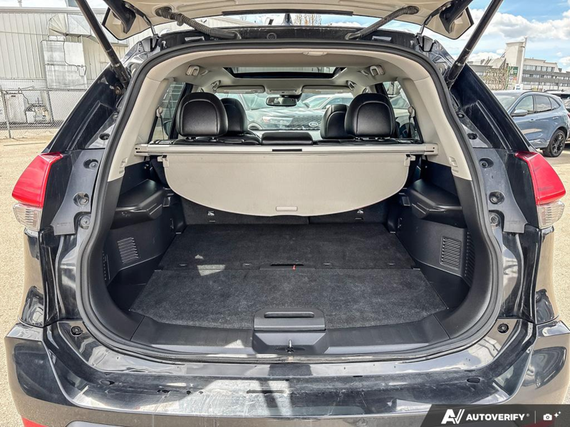 USED 2017 Nissan Rogue SL Platinum - Black Exterior - $19,976 - Stock #E50046B - VIN 5N1AT2MV1HC870147 - Photo 12