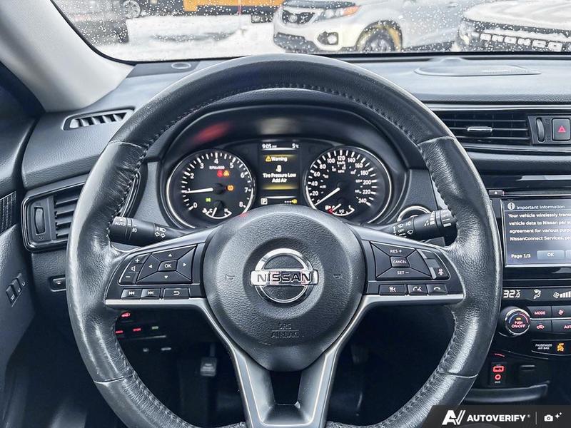 USED 2017 Nissan Rogue SL Platinum - Black Exterior - $19,950 - Stock #E50046B - VIN 5N1AT2MV1HC870147 - Photo 14