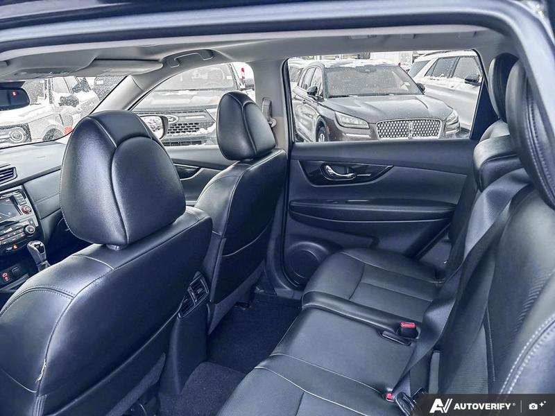 USED 2017 Nissan Rogue SL Platinum - Black Exterior - $19,950 - Stock #E50046B - VIN 5N1AT2MV1HC870147 - Photo 23