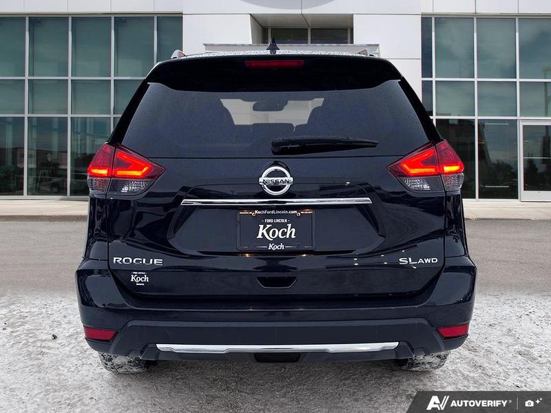 USED 2017 Nissan Rogue SL Platinum - Black Exterior - $19,950 - Stock #E50046B - VIN 5N1AT2MV1HC870147 - Photo 5