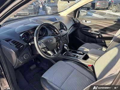 USED 2019 Ford Escape SE 4WD - UNKNOWN Interior - $16,950 - Stock #E51319B - VIN 1FMCU9GD9KUB40196