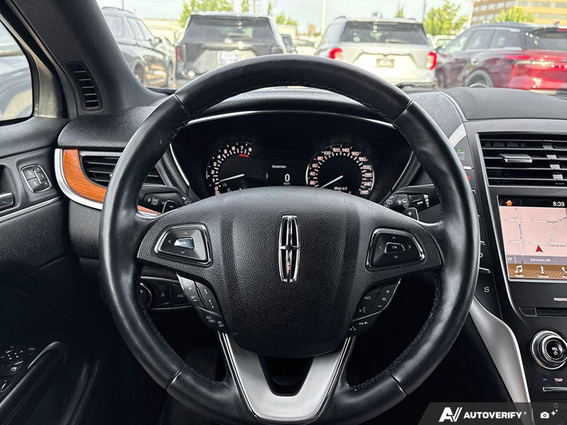 USED 2019 Lincoln MKC AWD Reserve - Infinite Black Metallic Exterior / UNKNOWN Interior - $26,997 - Stock #E50114A - VIN 5LMCJ3D99KUL31006 - Photo 14