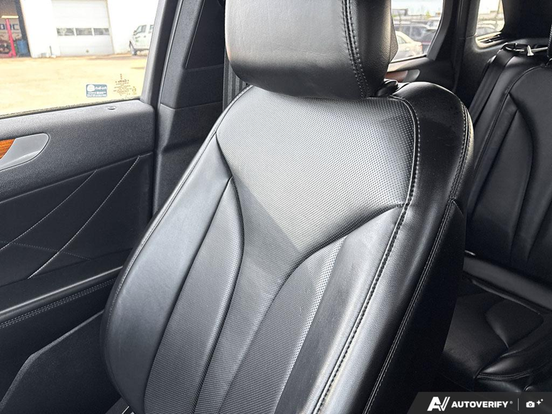 USED 2019 Lincoln MKC AWD Reserve - Infinite Black Metallic Exterior / UNKNOWN Interior - $26,997 - Stock #E50114A - VIN 5LMCJ3D99KUL31006 - Photo 20