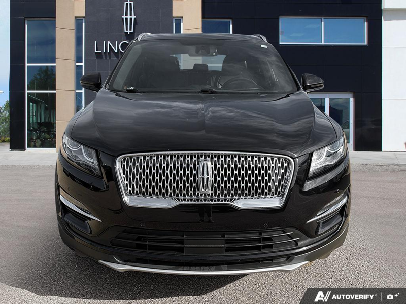 USED 2019 Lincoln MKC AWD Reserve - Infinite Black Metallic Exterior / UNKNOWN Interior - $26,997 - Stock #E50114A - VIN 5LMCJ3D99KUL31006 - Photo 2