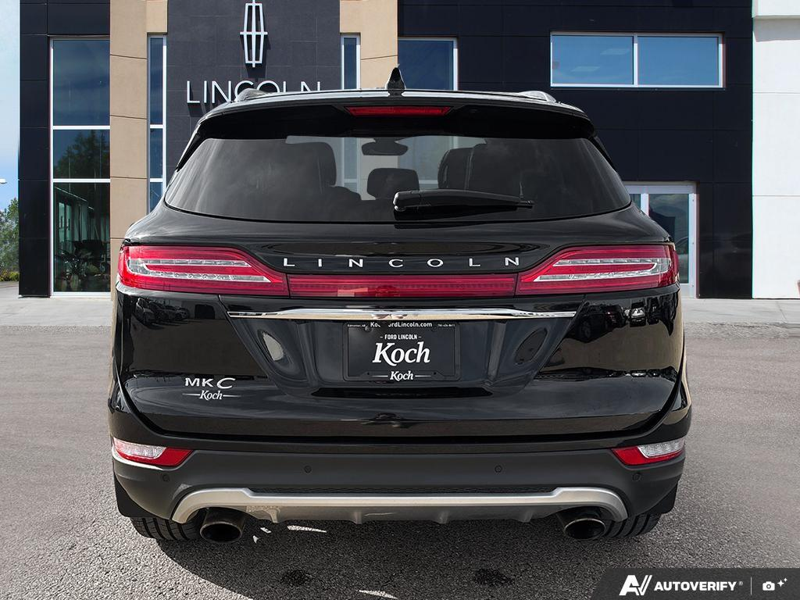 USED 2019 Lincoln MKC AWD Reserve - Infinite Black Metallic Exterior / UNKNOWN Interior - $26,997 - Stock #E50114A - VIN 5LMCJ3D99KUL31006 - Photo 5