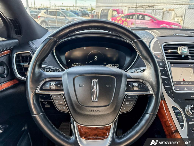 USED 2019 Lincoln Nautilus AWD Reserve - Rhapsody Blue Premium Colourant Exterior / EBONY Interior - $29,950 - Stock #E60489A - VIN 2LMPJ8LP8KBL67054 - Photo 14