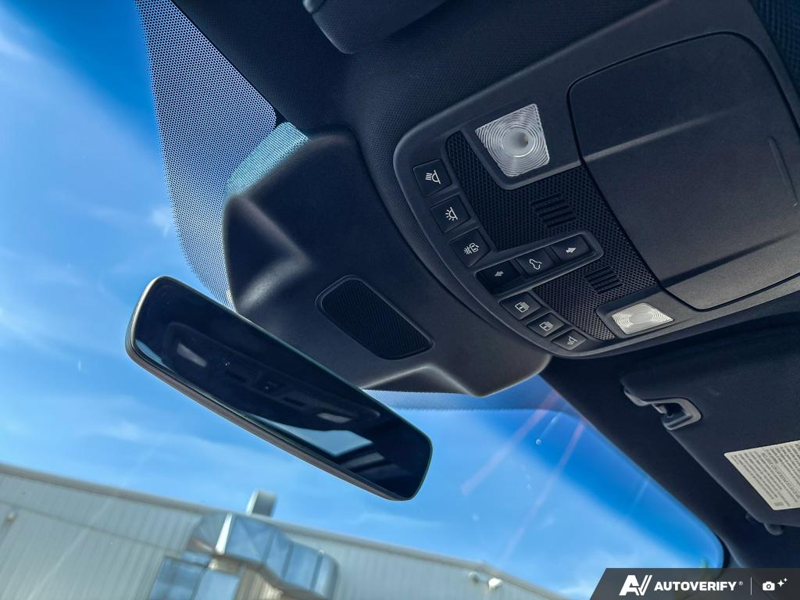 USED 2019 Lincoln Nautilus AWD Reserve - Rhapsody Blue Premium Colourant Exterior / EBONY Interior - $29,950 - Stock #E60489A - VIN 2LMPJ8LP8KBL67054 - Photo 21