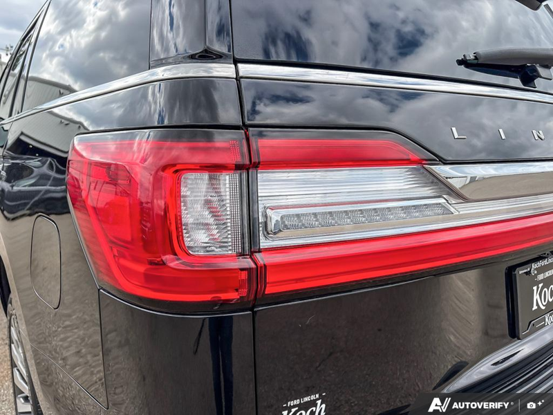 USED 2020 Lincoln Navigator Reserve - Infinite Black Metallic Exterior / EBONY/RUSSET Interior - $53,942 - Stock #E60140A - VIN 5LMJJ2LT4LEL14768 - Photo 11