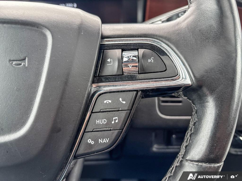USED 2020 Lincoln Navigator Reserve - Infinite Black Metallic Exterior / EBONY/RUSSET Interior - $53,942 - Stock #E60140A - VIN 5LMJJ2LT4LEL14768 - Photo 16