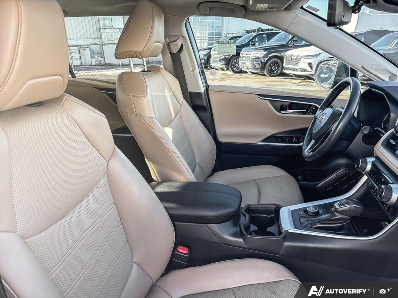 USED 2020 Toyota RAV4 Hybrid Limited - Black Exterior - $32,967 - Stock #E51357A - VIN 2T3DWRFV8LW084186 - Photo 22