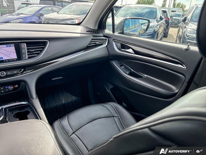 USED 2021 Buick Enclave Avenir - Black Exterior - $37,998 - Stock #E60617A - VIN 5GAEVCKWXMJ121047 - Photo 25