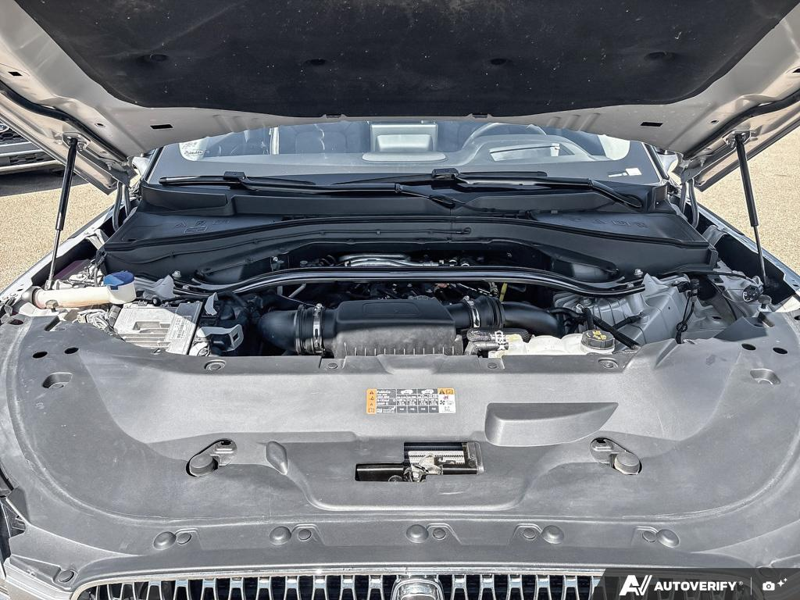 USED 2021 Lincoln Aviator Reserve - Silver Radiance Clearcoat Exterior / EBONY LEATHER Interior - $43,950 - Stock #E60485A - VIN 5LM5J7XC6MGL16097 - Photo 10