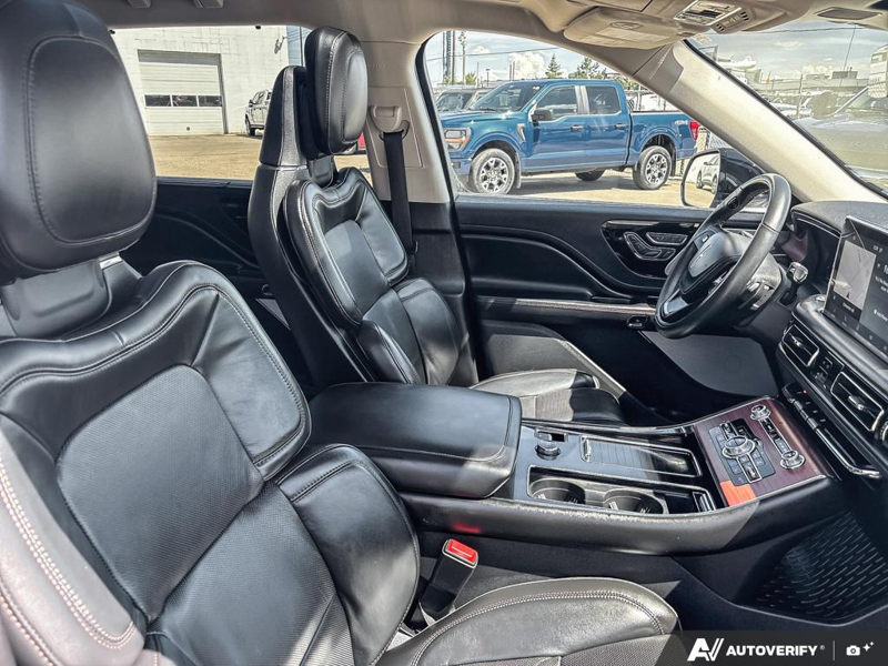 USED 2021 Lincoln Aviator Reserve - Silver Radiance Clearcoat Exterior / EBONY LEATHER Interior - $43,950 - Stock #E60485A - VIN 5LM5J7XC6MGL16097 - Photo 22