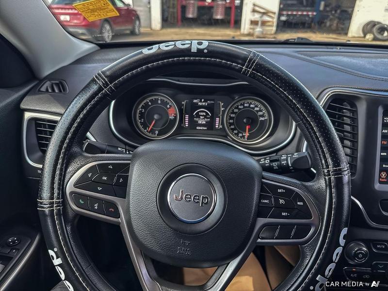 USED 2022 Jeep Cherokee Sport - Gray Exterior - $28,997 - Stock #E50109B - VIN 1C4PJMAB7ND538892 - Photo 14