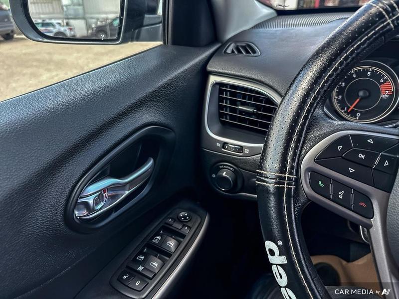 USED 2022 Jeep Cherokee Sport - Gray Exterior - $28,997 - Stock #E50109B - VIN 1C4PJMAB7ND538892 - Photo 17