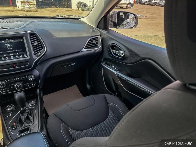 USED 2022 Jeep Cherokee Sport - Gray Exterior - $28,997 - Stock #E50109B - VIN 1C4PJMAB7ND538892 - Photo 25