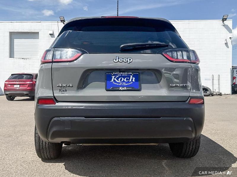 USED 2022 Jeep Cherokee Sport - Gray Exterior - $28,997 - Stock #E50109B - VIN 1C4PJMAB7ND538892 - Photo 5