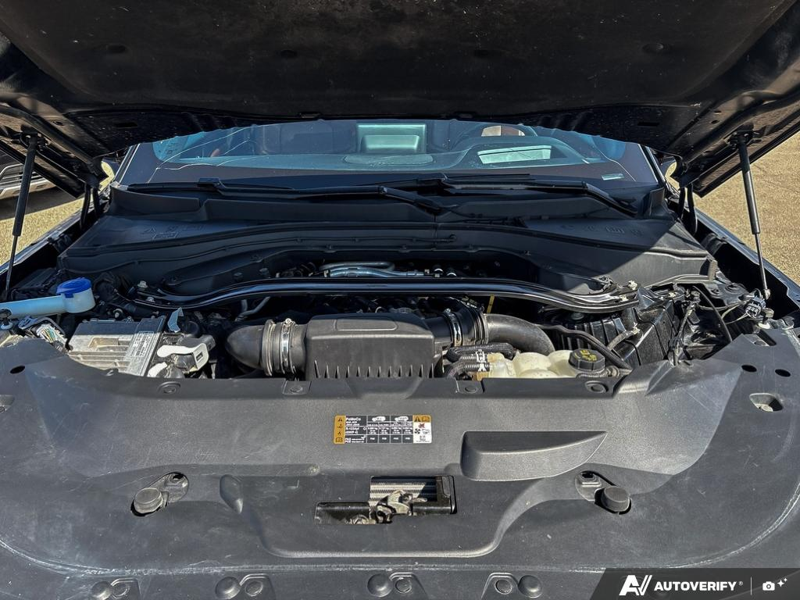USED 2022 Lincoln Aviator Reserve - Infinite Black Metallic Exterior / ROAST LEATHER Interior - $44,959 - Stock #E60697A - VIN 5LM5J7XC2NGL16955 - Photo 10