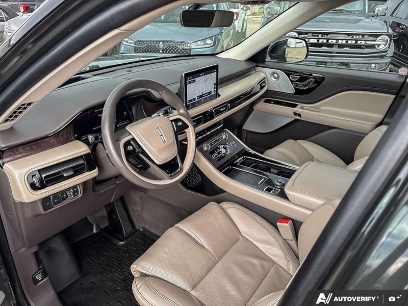 USED 2022 Lincoln Aviator Reserve - Gilded Green Exterior - $50,963 - Stock #E60568A - VIN 5LM5J7XC5NGL15427 - Photo 13