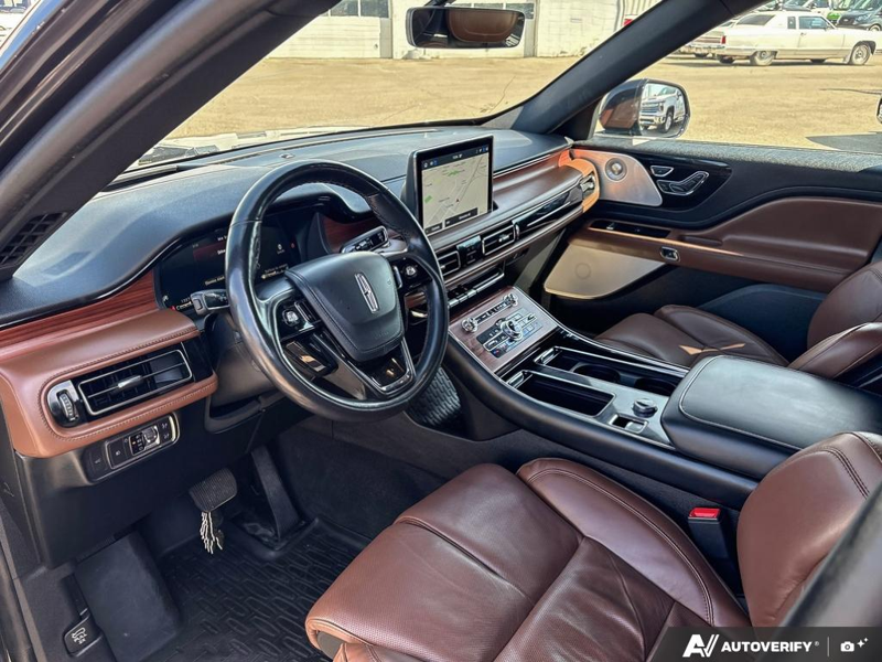 USED 2022 Lincoln Aviator Reserve - Infinite Black Metallic Exterior / ROAST LEATHER Interior - $44,959 - Stock #E60697A - VIN 5LM5J7XC2NGL16955 - Photo 13