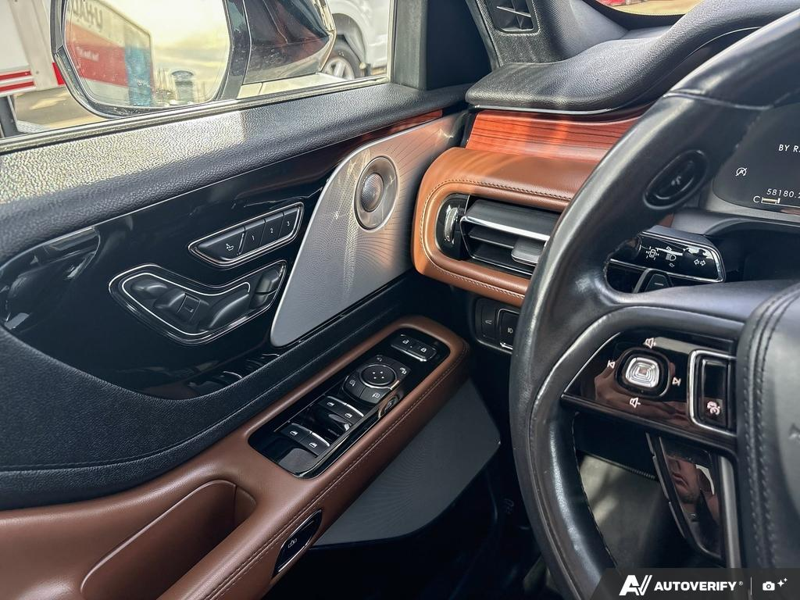 USED 2022 Lincoln Aviator Reserve - Pristine White Tri-coat Exterior / ROAST, PREMIUM LEATHER HEATED/VENTILATED CAPTAIN'S CHAIRS Interior - $48,942 - Stock #E60988A - VIN 5LM5J7XC3NGL16432 - Photo 17