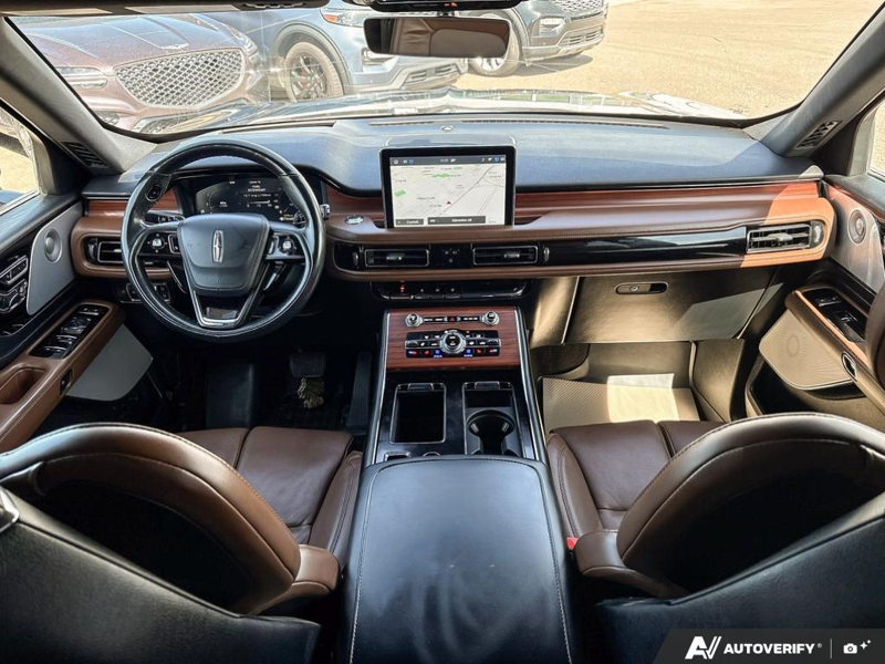 USED 2022 Lincoln Aviator Reserve - Infinite Black Metallic Exterior / ROAST LEATHER Interior - $39,976 - Stock #E60697A - VIN 5LM5J7XC2NGL16955 - Photo 24