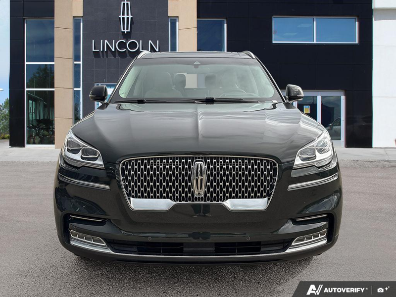 USED 2022 Lincoln Aviator Reserve - Gilded Green Exterior - $50,963 - Stock #E60568A - VIN 5LM5J7XC5NGL15427 - Photo 2