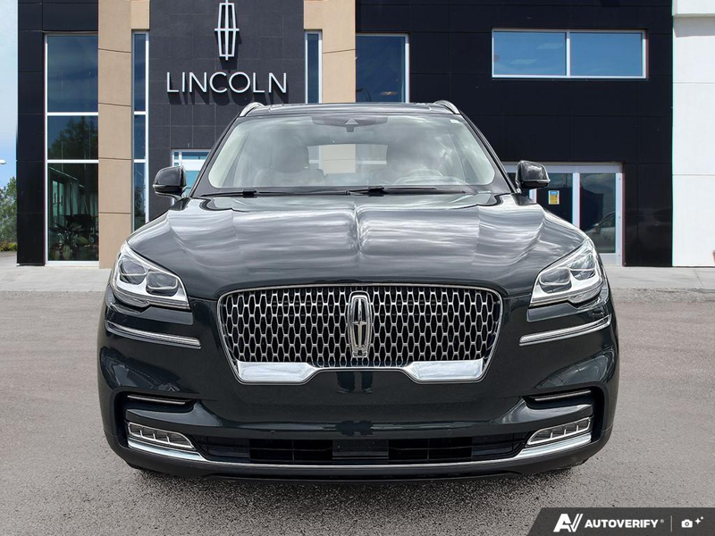 USED 2022 Lincoln Aviator Reserve - Gilded Green Exterior / SANDSTONE LEATHER TRIMMED Interior - $44,937 - Stock #E60261A - VIN 5LM5J7XC2NGL05342 - Photo 2
