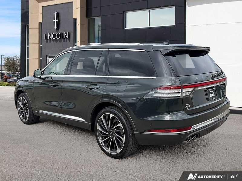 USED 2022 Lincoln Aviator Reserve - Gilded Green Exterior / SANDSTONE LEATHER TRIMMED Interior - $44,937 - Stock #E60261A - VIN 5LM5J7XC2NGL05342 - Photo 4
