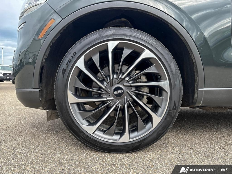 USED 2022 Lincoln Aviator Reserve - Gilded Green Exterior / SANDSTONE LEATHER TRIMMED Interior - $44,937 - Stock #E60261A - VIN 5LM5J7XC2NGL05342 - Photo 6