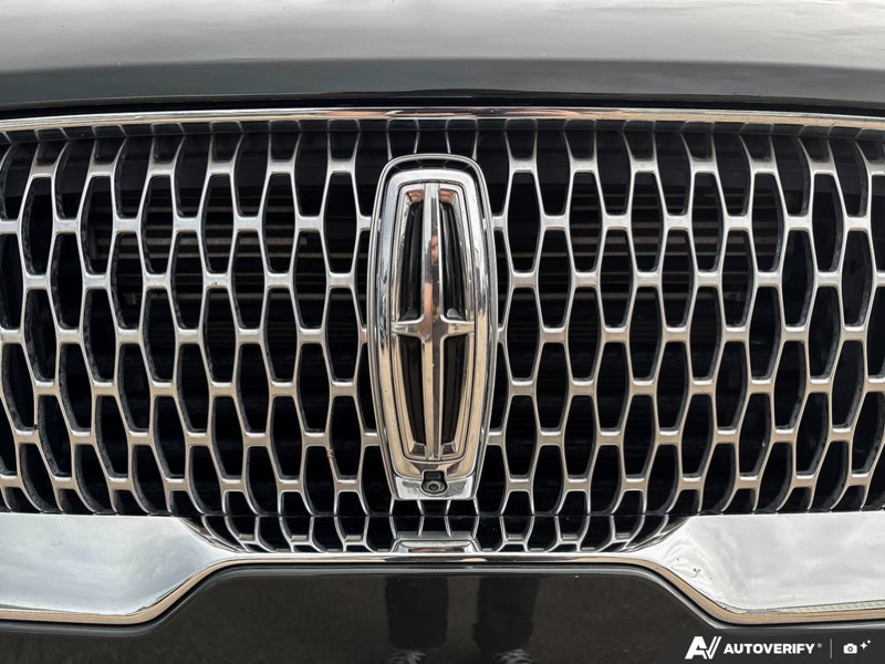 USED 2022 Lincoln Aviator Reserve - Gilded Green Exterior - $50,963 - Stock #E60568A - VIN 5LM5J7XC5NGL15427 - Photo 9
