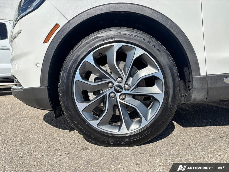 USED 2022 Lincoln Nautilus Reserve - Pristine White Metallic Tri-coat Exterior - $32,950 - Stock #E60568B - VIN 2LMPJ8K90NBL15022 - Photo 6