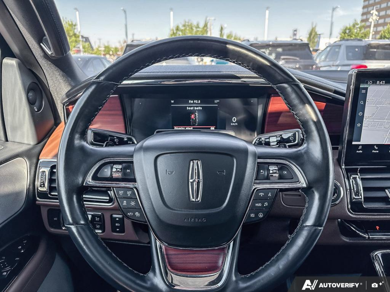 USED 2022 Lincoln Navigator Reserve - Infinite Black Metallic Exterior / BLACK ONYX/ROAST PREMIUM LEATHER Interior - $55,976 - Stock #E60212A - VIN 5LMJJ2LT3NEL09385 - Photo 14