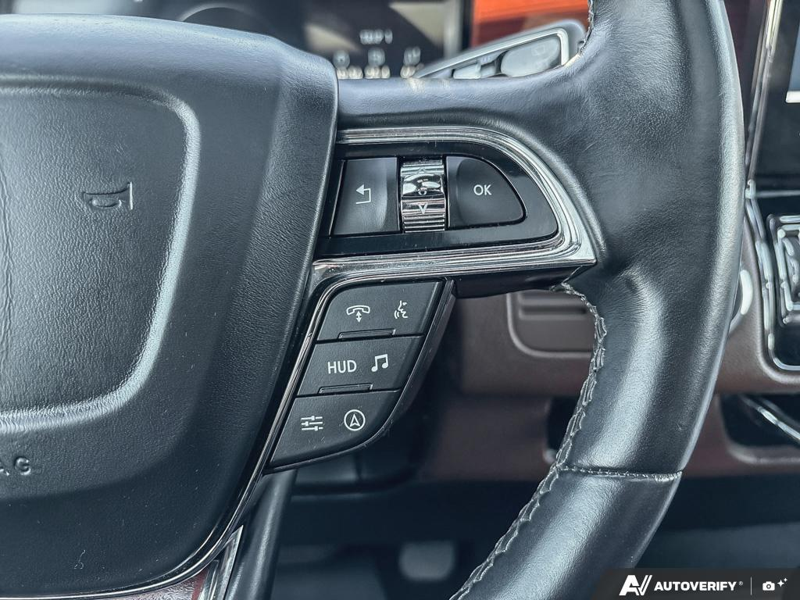 USED 2022 Lincoln Navigator Reserve - Infinite Black Metallic Exterior / BLACK ONYX/ROAST PREMIUM LEATHER Interior - $55,976 - Stock #E60212A - VIN 5LMJJ2LT3NEL09385 - Photo 16
