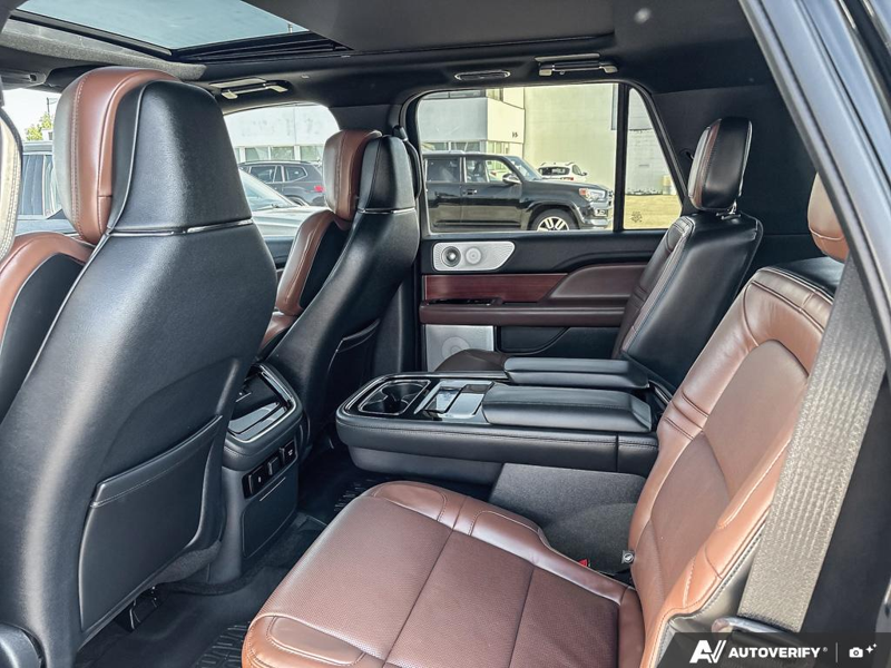 USED 2022 Lincoln Navigator Reserve - Infinite Black Metallic Exterior / BLACK ONYX/ROAST PREMIUM LEATHER Interior - $55,976 - Stock #E60212A - VIN 5LMJJ2LT3NEL09385 - Photo 23