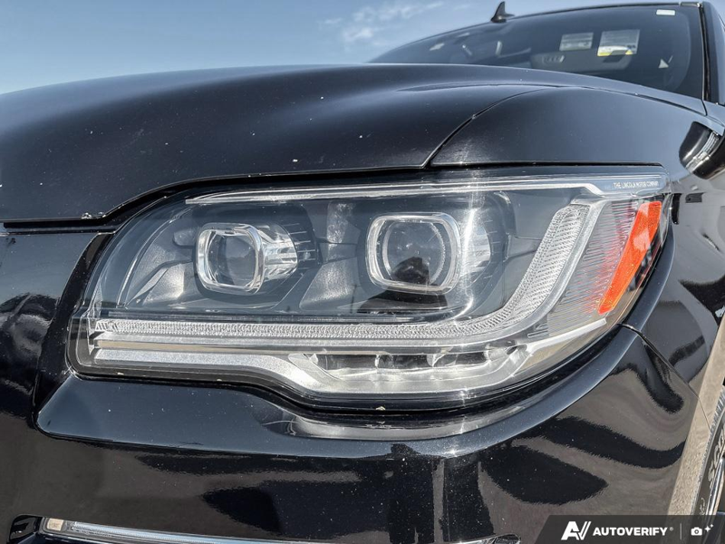 USED 2022 Lincoln Navigator Reserve - Infinite Black Metallic Exterior / BLACK ONYX/ROAST PREMIUM LEATHER Interior - $55,976 - Stock #E60212A - VIN 5LMJJ2LT3NEL09385 - Photo 8