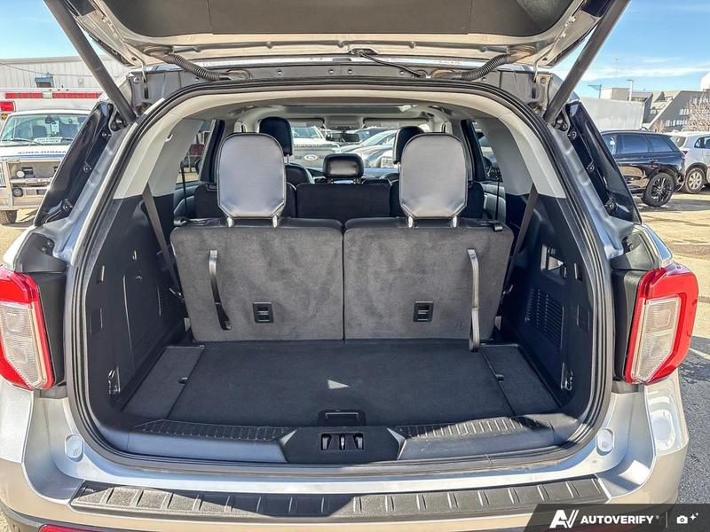 USED 2023 Ford Explorer XLT - Iconic Silver Metallic Exterior - $36,967 - Stock #E51244A - VIN 1FMSK8DH6PGA44664 - Photo 12