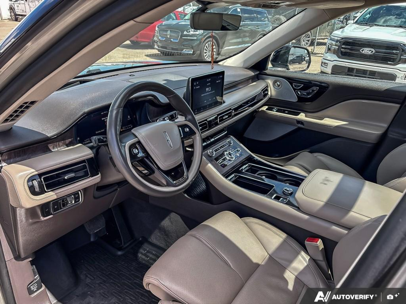 USED 2023 Lincoln Aviator Reserve - Jewel Sandstone Prem Colorant Exterior / SANDSTONE LEATHER TRIMMED Interior - $54,950 - Stock #E60455A - VIN 5LM5J7XC3PGL10519 - Photo 13