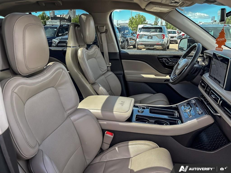 USED 2023 Lincoln Aviator Reserve - Jewel Sandstone Prem Colorant Exterior / SANDSTONE LEATHER TRIMMED Interior - $54,950 - Stock #E60455A - VIN 5LM5J7XC3PGL10519 - Photo 22