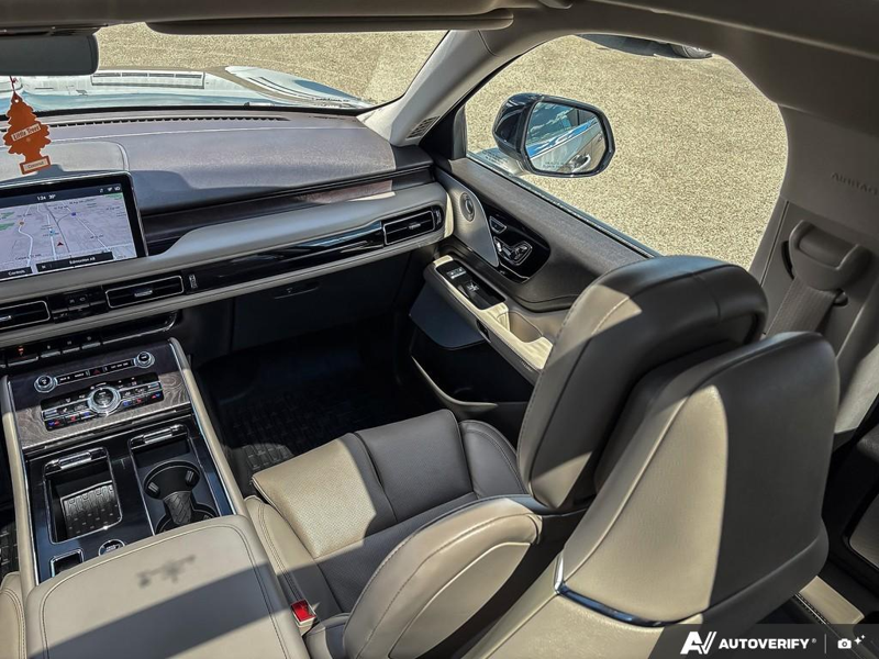 USED 2023 Lincoln Aviator Reserve - Jewel Sandstone Prem Colorant Exterior / SANDSTONE LEATHER TRIMMED Interior - $54,950 - Stock #E60455A - VIN 5LM5J7XC3PGL10519 - Photo 25
