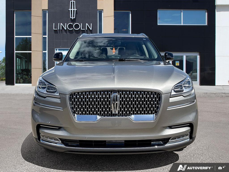USED 2023 Lincoln Aviator Reserve - Jewel Sandstone Prem Colorant Exterior / SANDSTONE LEATHER TRIMMED Interior - $54,950 - Stock #E60455A - VIN 5LM5J7XC3PGL10519 - Photo 2
