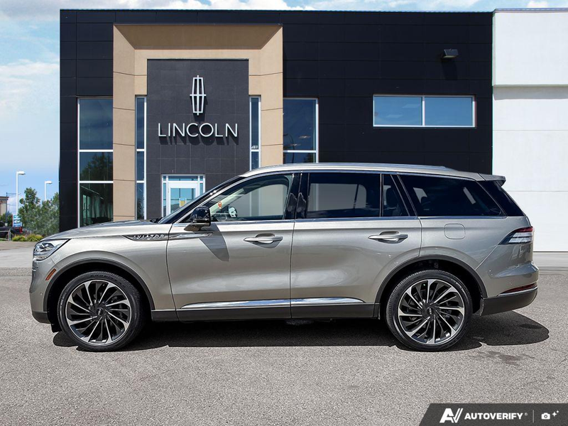 USED 2023 Lincoln Aviator Reserve - Jewel Sandstone Prem Colorant Exterior / SANDSTONE LEATHER TRIMMED Interior - $54,950 - Stock #E60455A - VIN 5LM5J7XC3PGL10519 - Photo 3