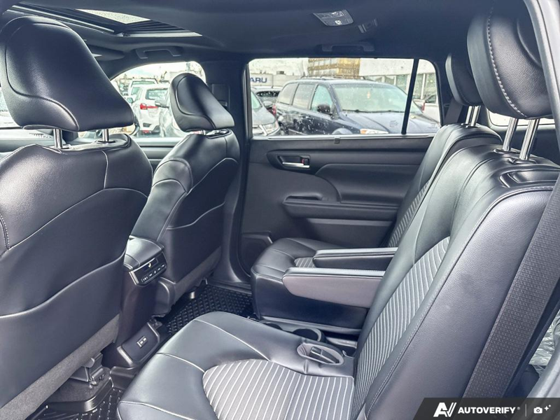 USED 2023 Toyota Highlander XSE - Gray Exterior - $49,955 - Stock #E60061A - VIN 5TDKDRBH4PS520780 - Photo 23