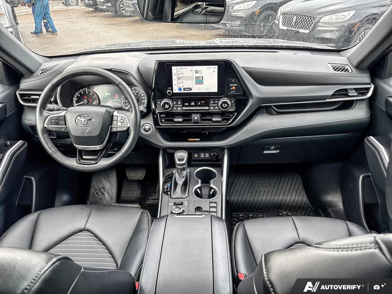 USED 2023 Toyota Highlander XSE - Gray Exterior - $49,955 - Stock #E60061A - VIN 5TDKDRBH4PS520780 - Photo 24