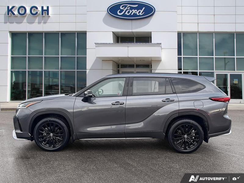USED 2023 Toyota Highlander XSE - Gray Exterior - $49,976 - Stock #E60061A - VIN 5TDKDRBH4PS520780 - Photo 3